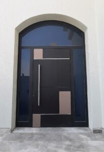 door (6)